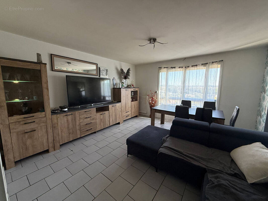 Appartement à CHARLEVILLE-MEZIERES