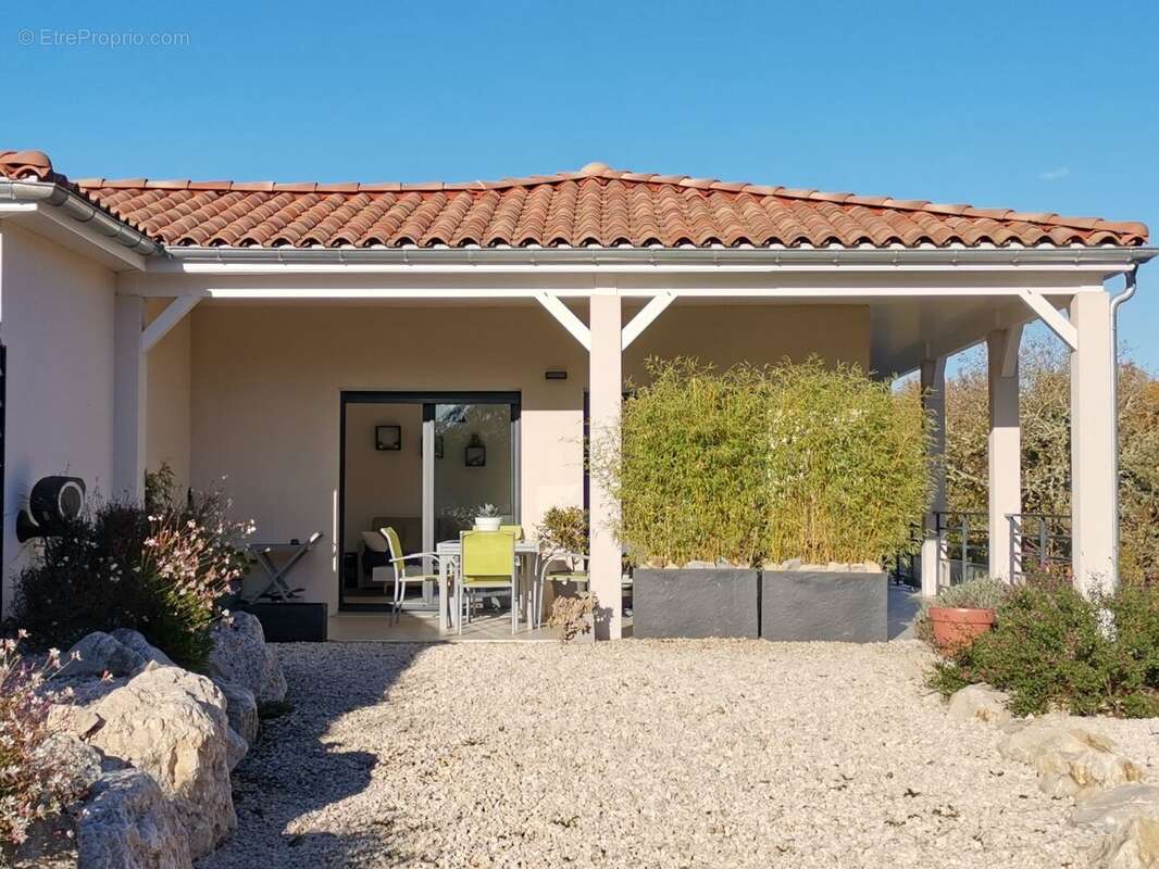 Maison à MEJANNES-LE-CLAP