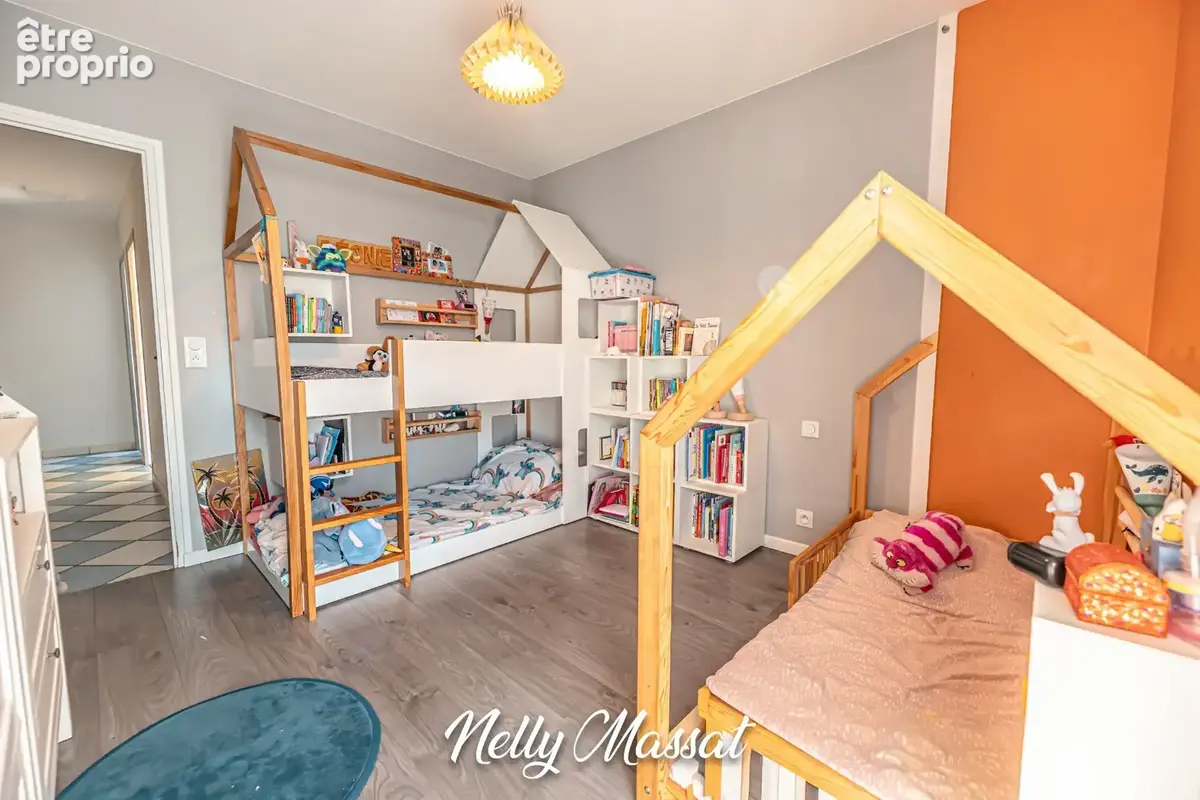 Appartement à vendre 4 pièces CHAMBERY (73) - avec garage et terrasse - photo 8
