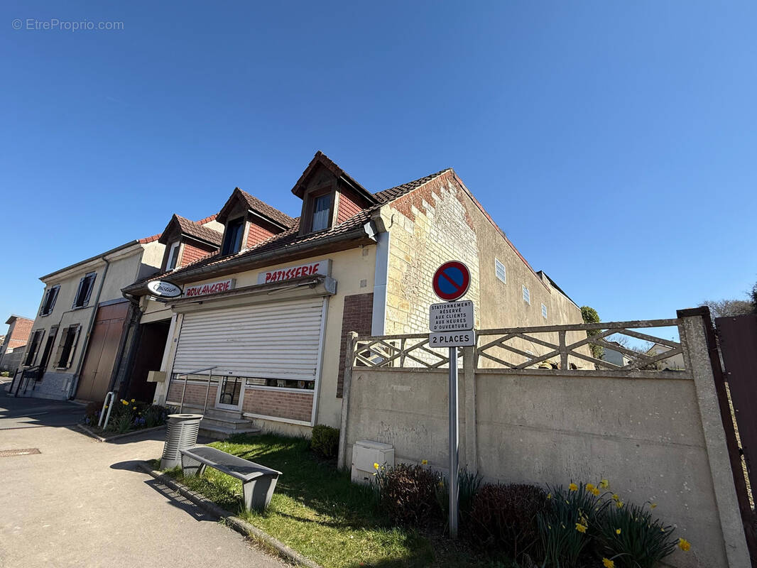 Commerce à SENTELIE