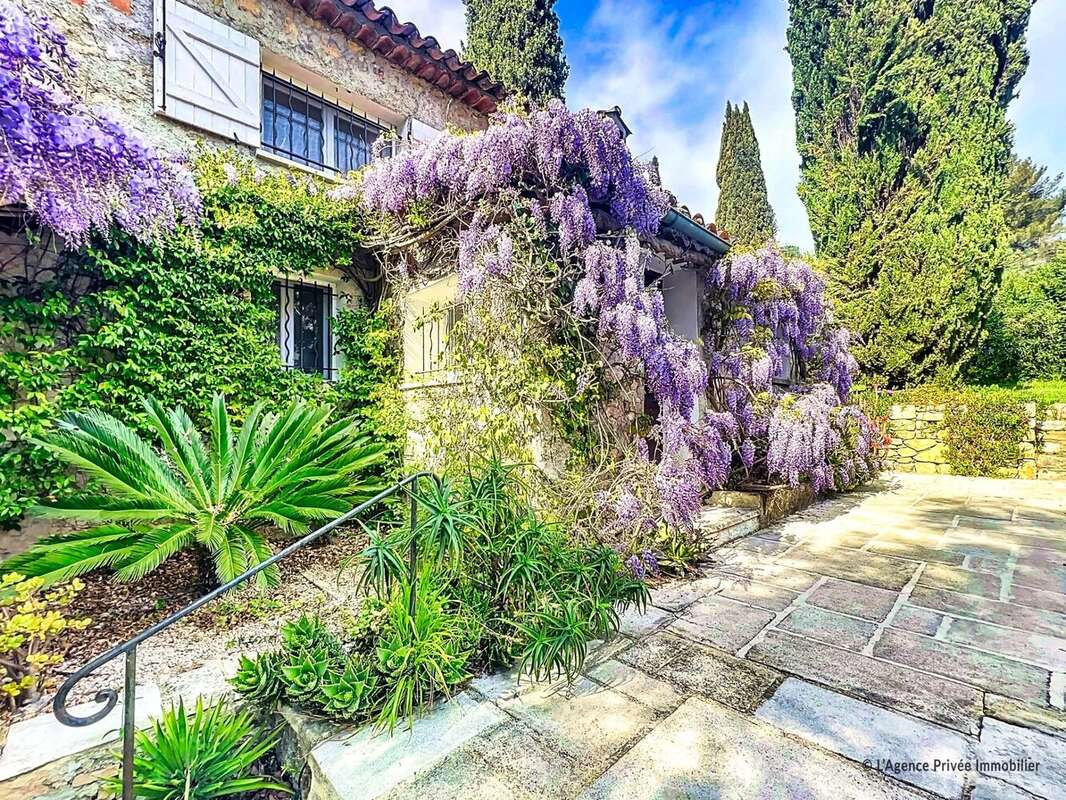 Maison à MOUGINS