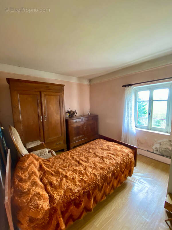 Maison à SAINT-PIERRE-LAVAL