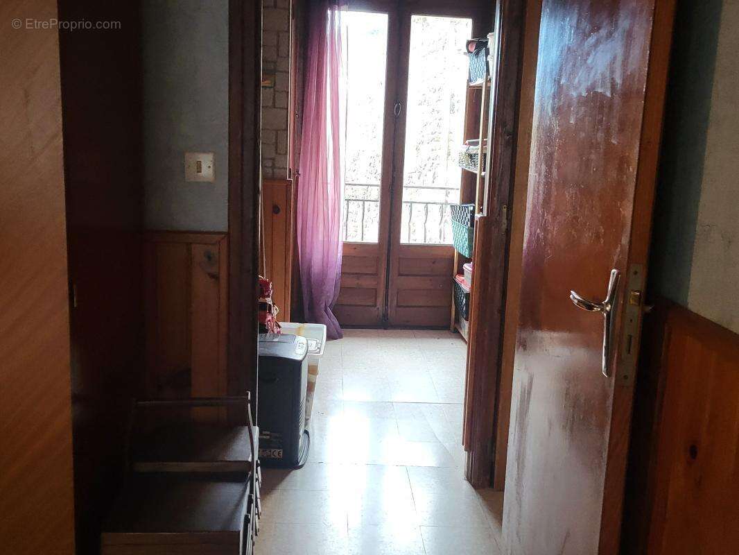 Maison à LEZIGNAN-LA-CEBE