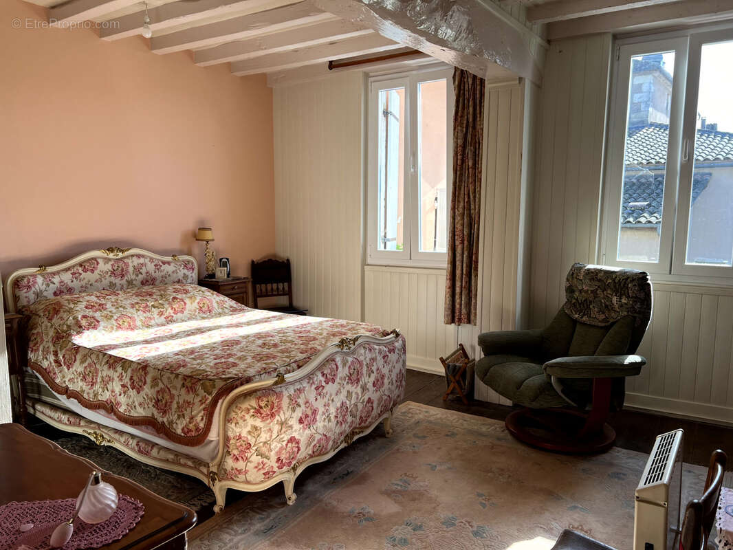 Maison à SAINTE-BAZEILLE