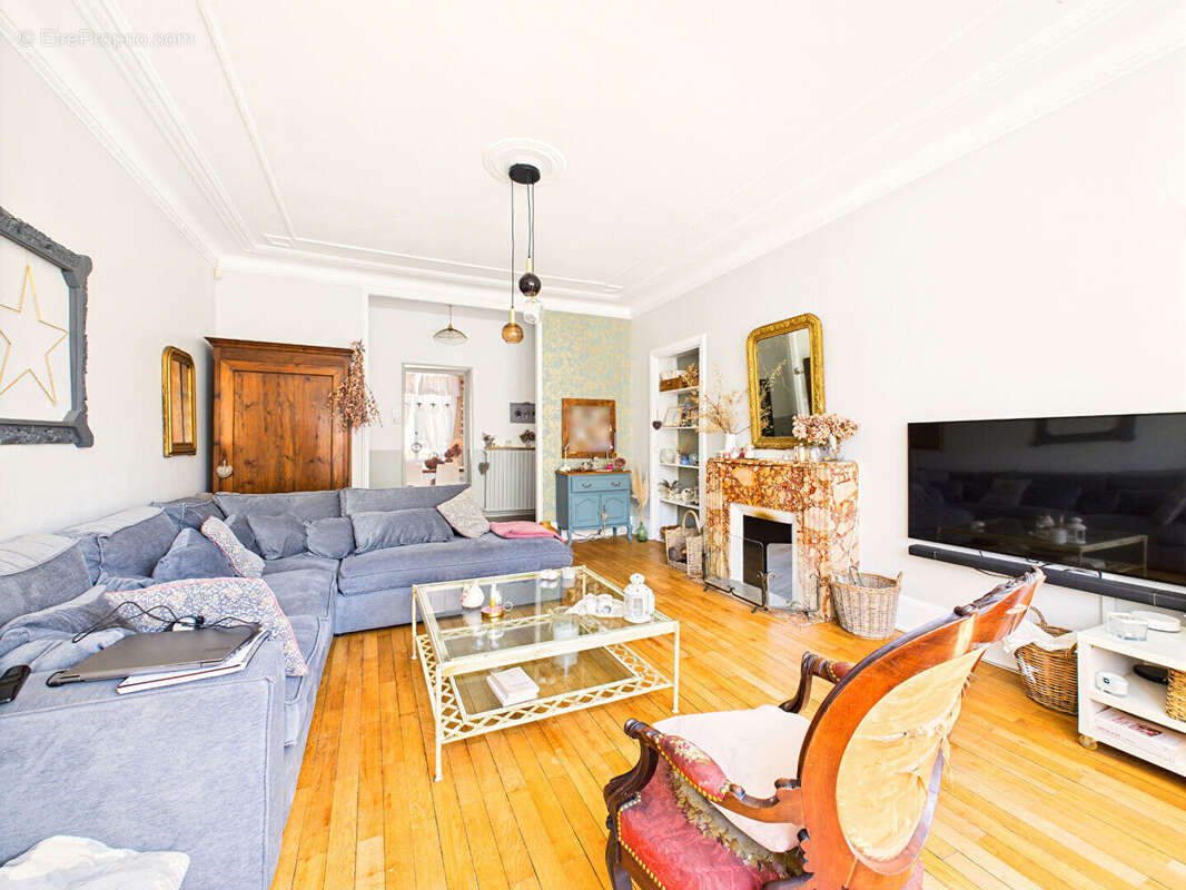 Maison à ROMANS-SUR-ISERE