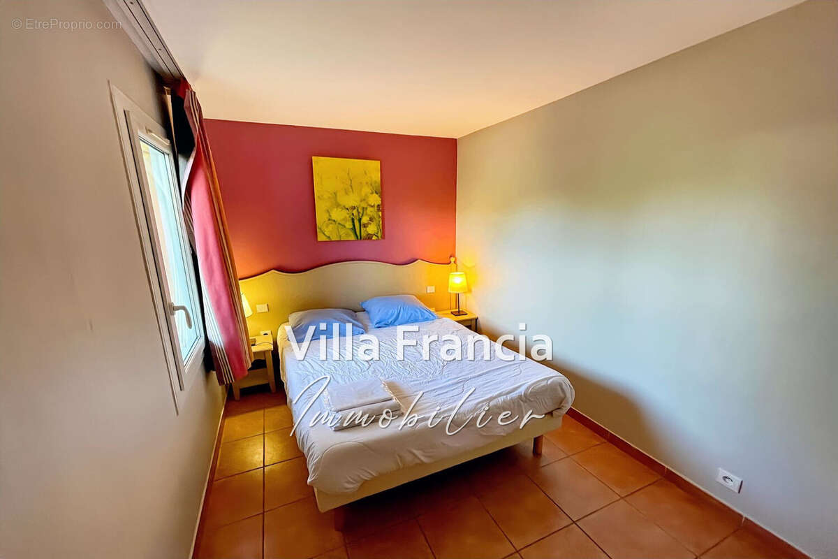 Appartement à MANDELIEU-LA-NAPOULE