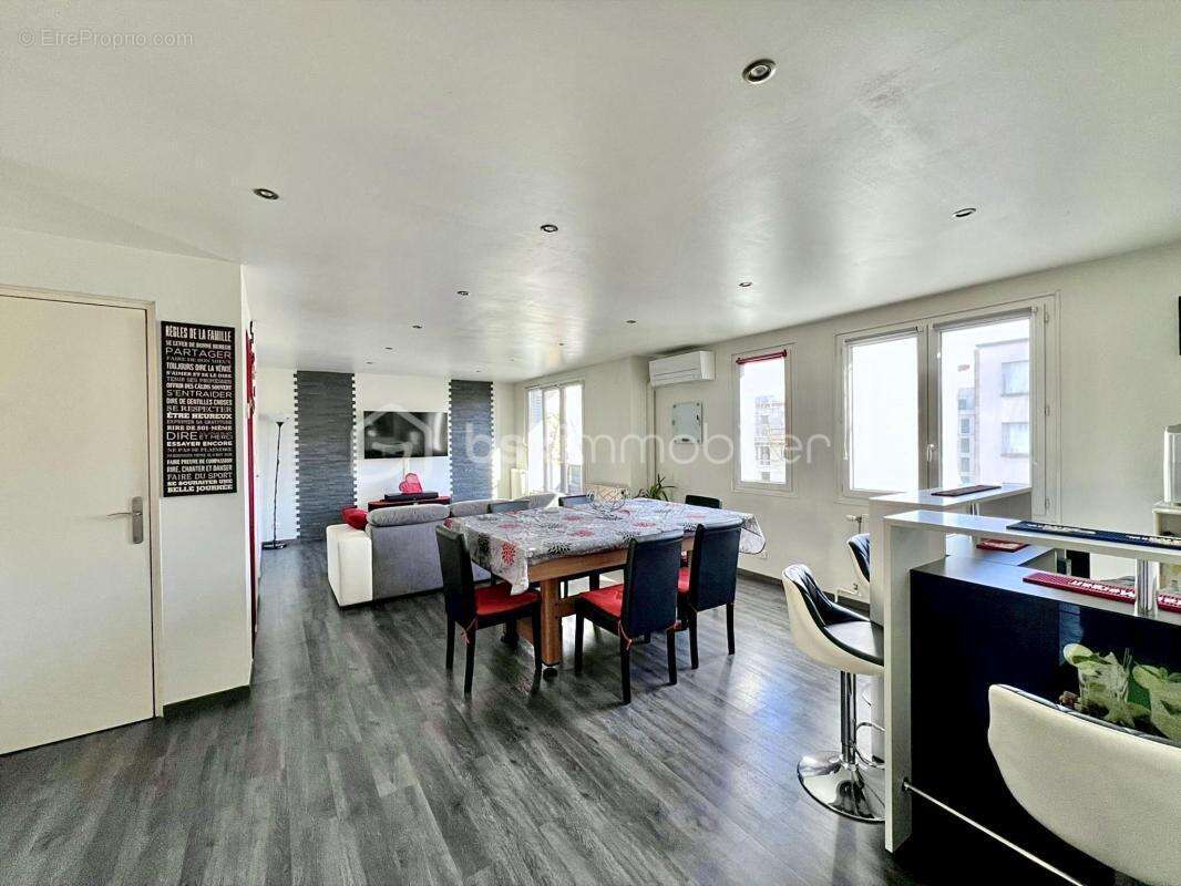 Appartement à LE PONT-DE-CLAIX