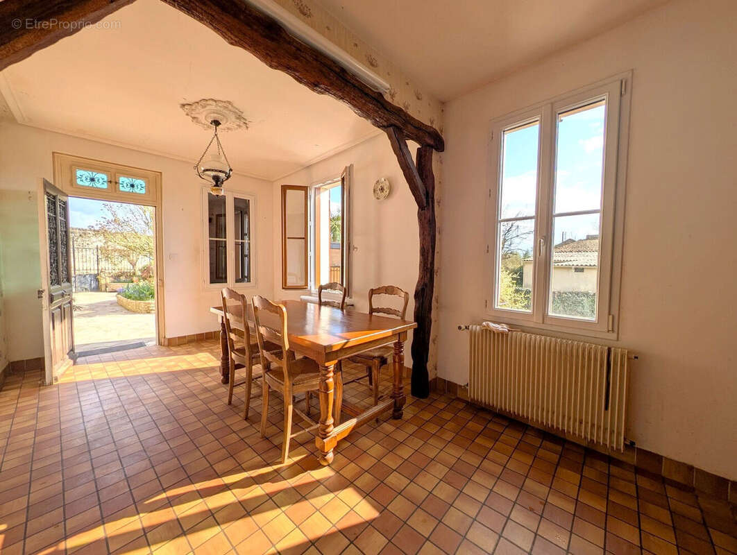 Maison à DOUE-LA-FONTAINE