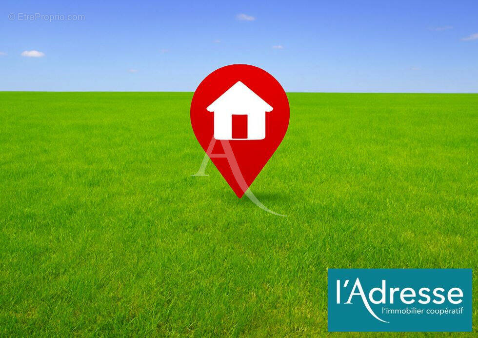 Terrain à SAINT-HILAIRE-DU-BOIS