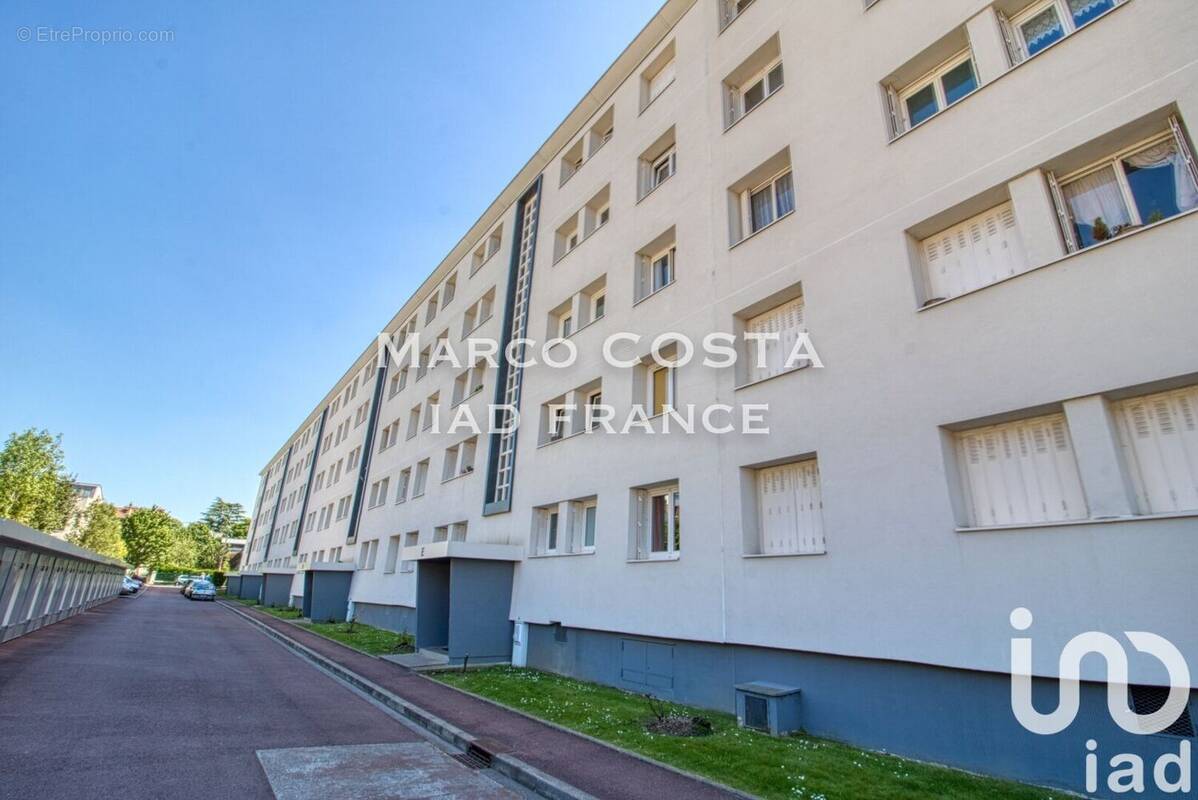 Photo 1 - Appartement à RUEIL-MALMAISON