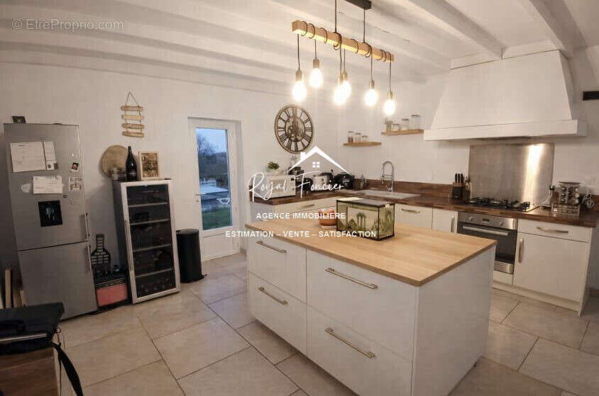 espace cuisine  - Maison à MONDION