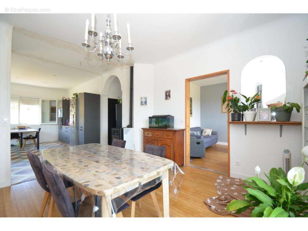 Maison à MONTPON-MENESTEROL
