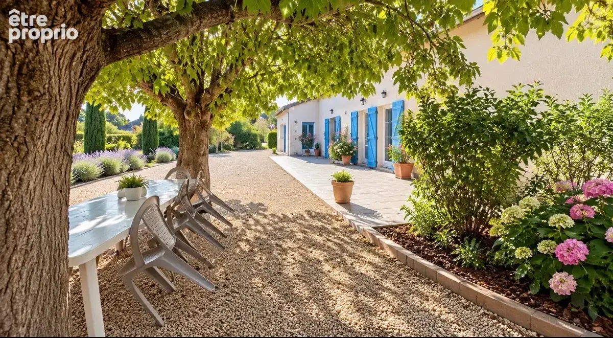 Belle propriété familiale avec piscine f Bourbon -Lancy - photo 4