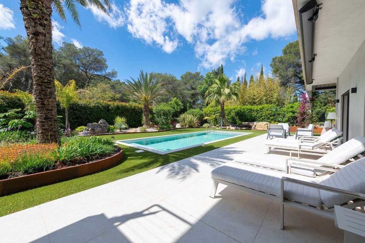 Maison à MOUGINS