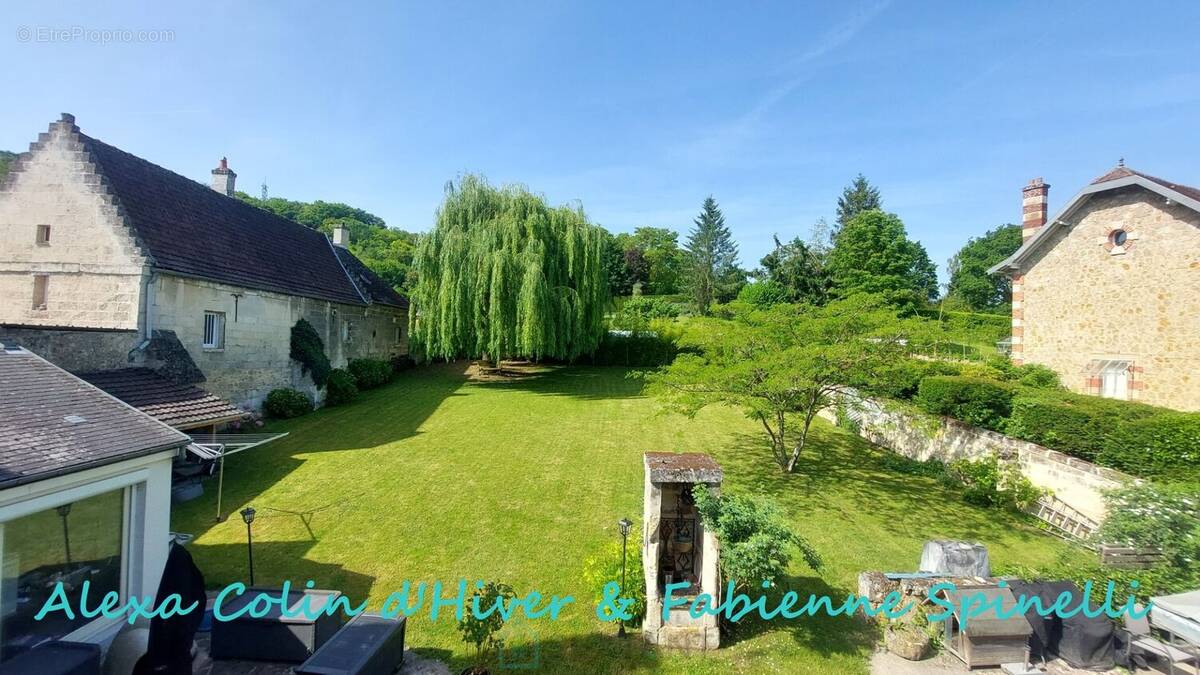 Maison à BELLEU