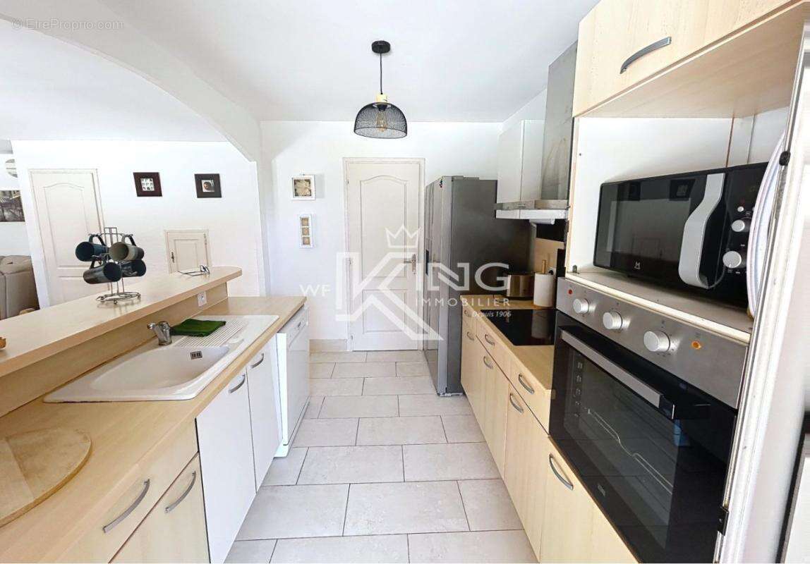 Maison 120 m² à Saint-Raphael  - photo 3