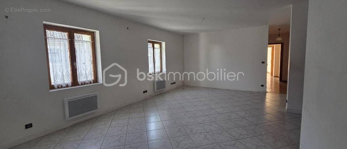 Appartement à COULOMMIERS