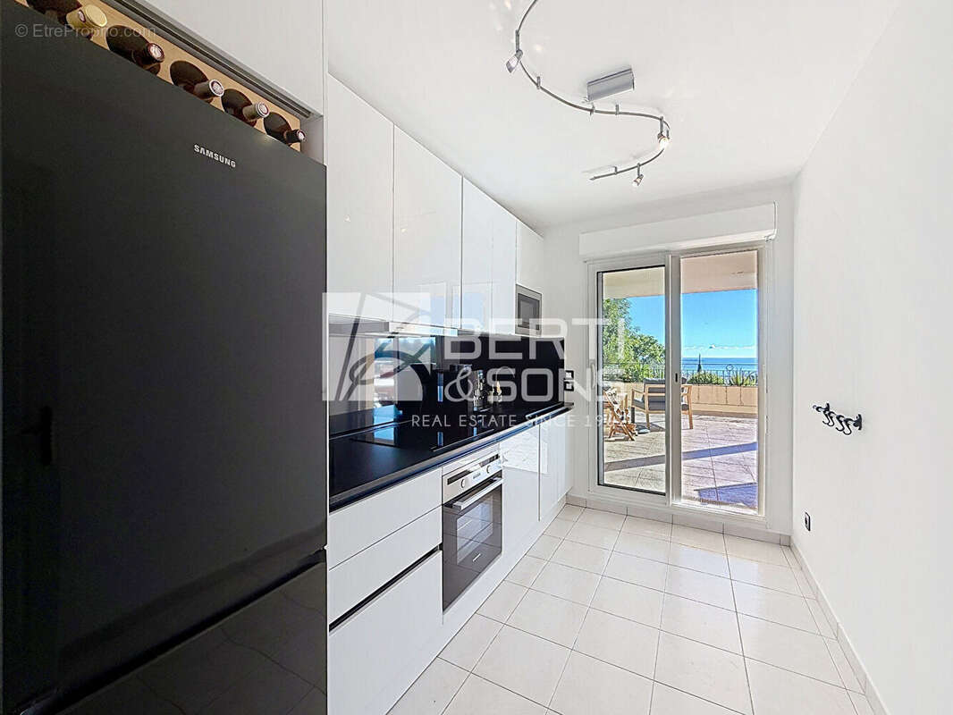 Appartement à MANDELIEU-LA-NAPOULE