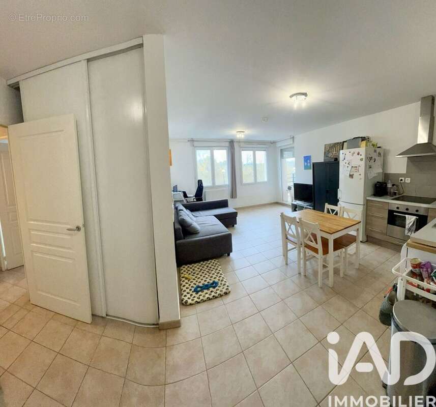 Photo 3 - Appartement à PEYPIN