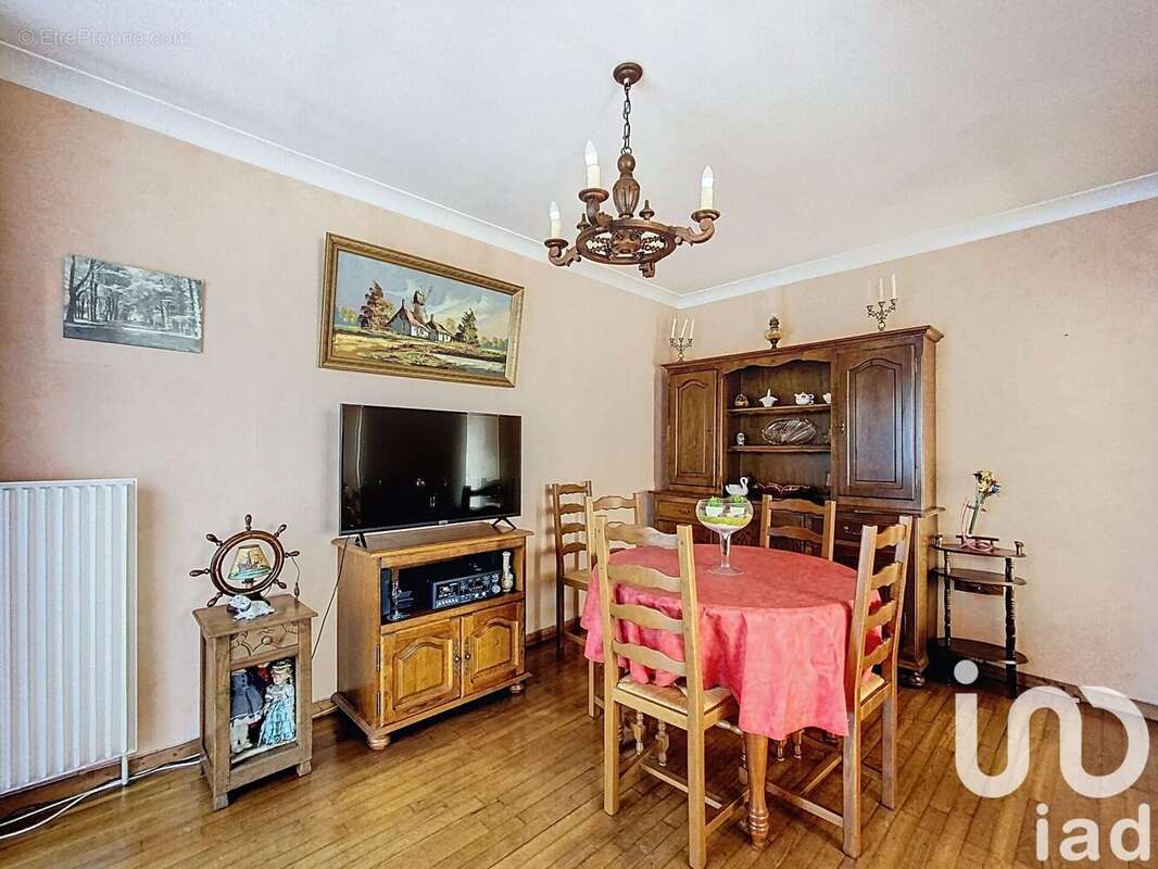 Photo 2 - Maison à COETLOGON