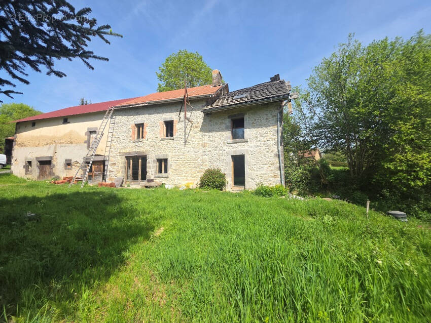 Maison à SAINT-GEORGES-DE-MONS