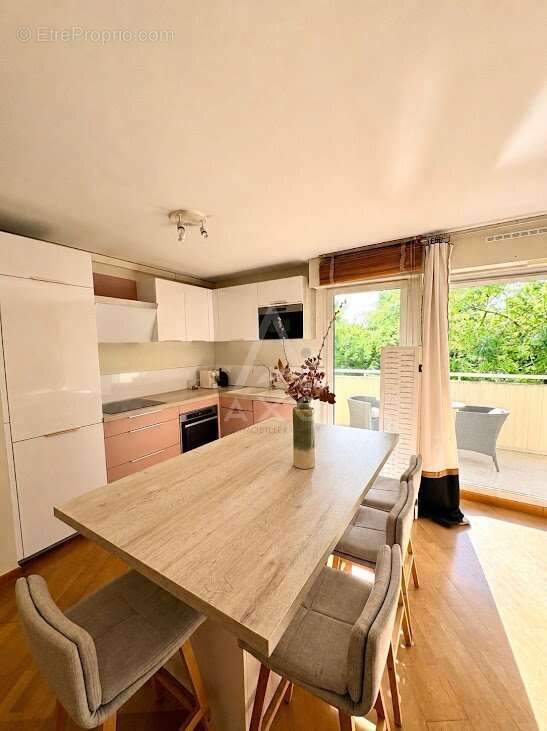 Bordeaux SAINT SEURIN Bel Appartement de standing vue sur jardins 3 chambres - photo 17