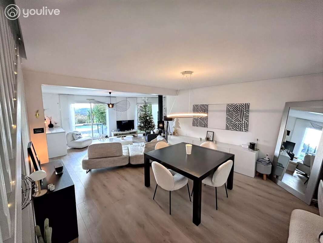 Maison à BEAULIEU-SUR-LAYON