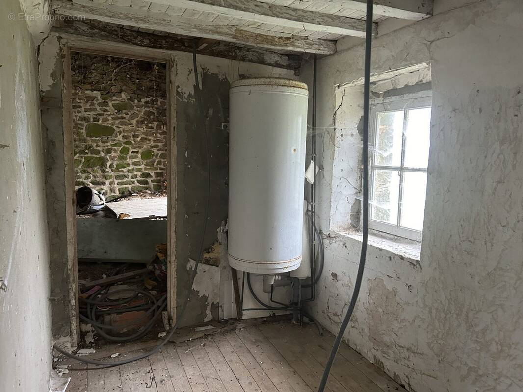 Maison à CONDE-SUR-NOIREAU