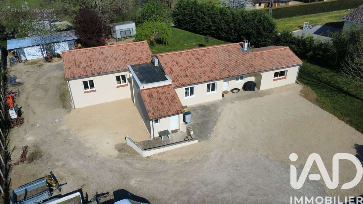 Photo 3 - Maison à LEOJAC