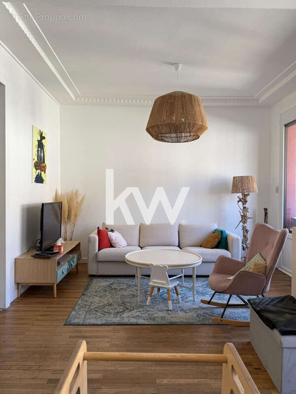 Appartement à SAINT-ETIENNE