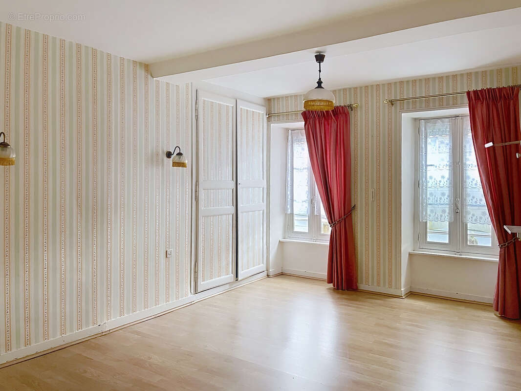 Maison à TORIGNI-SUR-VIRE