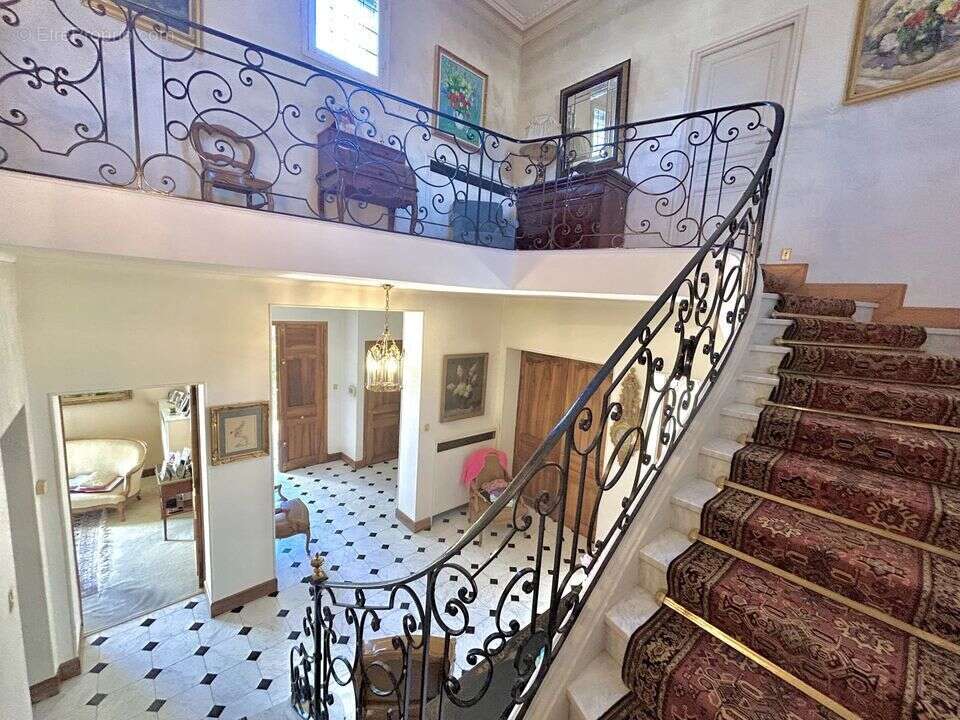 Maison à GREOUX-LES-BAINS