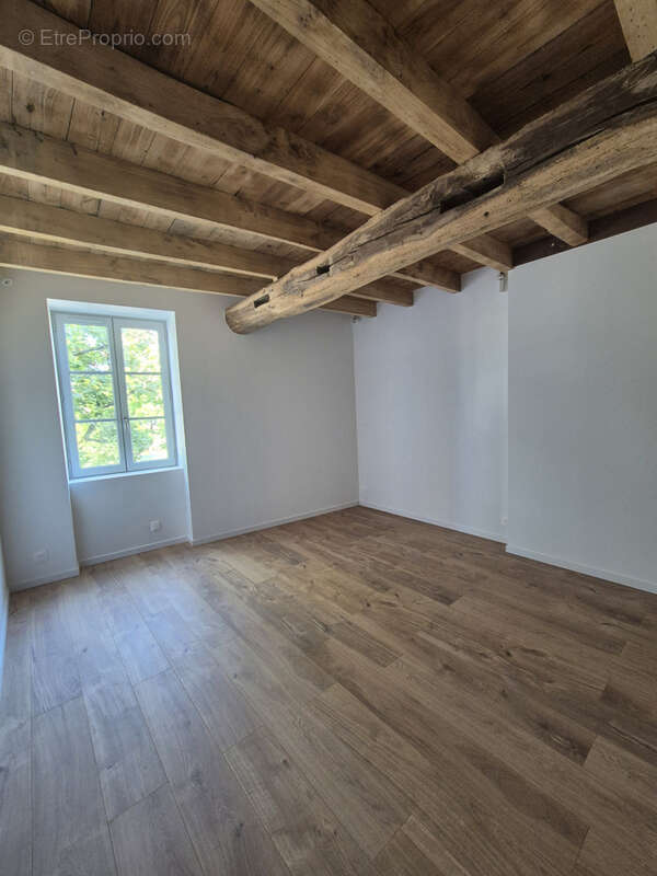 Maison rénovée 6 chambres centre pont-de-veyle - photo 3