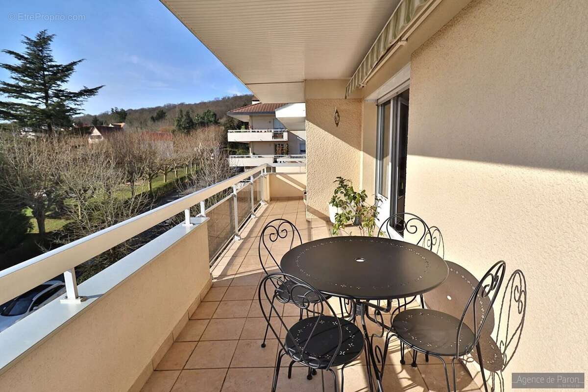 Appartement à VERRIERES-LE-BUISSON
