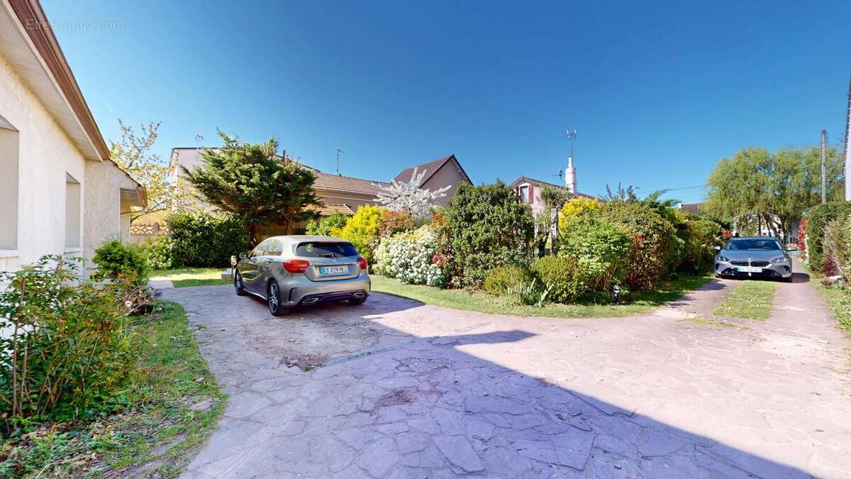 Maison à MONTFERMEIL