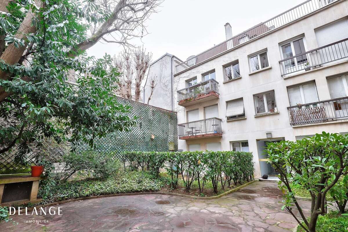 Appartement à PARIS-5E