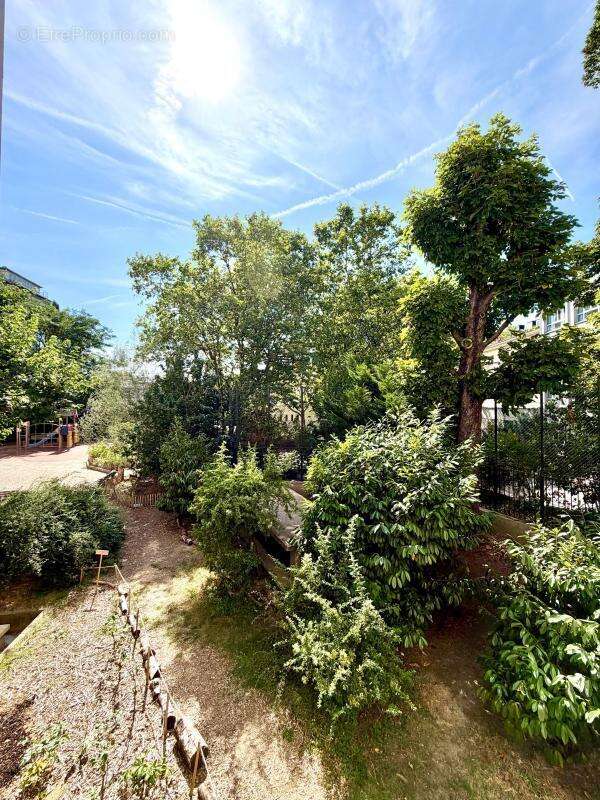 Appartement à PARIS-19E