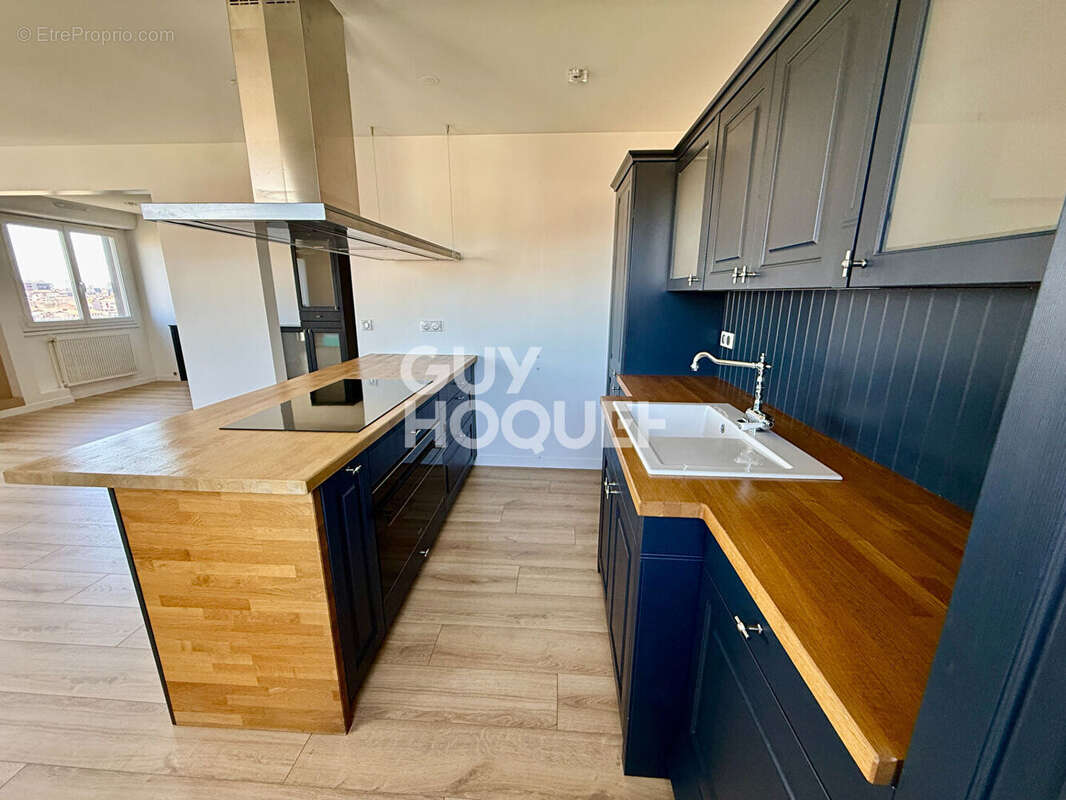 Clermont-Ferrand - Résidence Galaxie - Appartement T3 de 78m² avec stationnement - photo 10