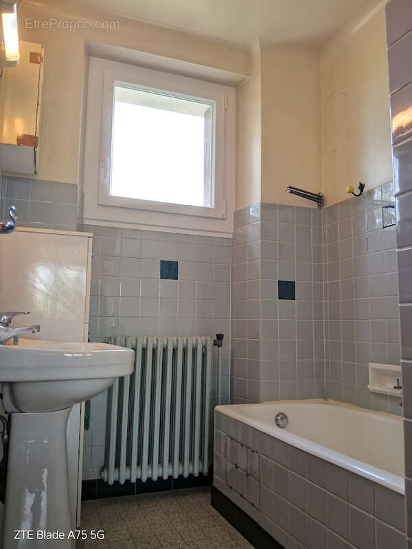 Maison à IS-EN-BASSIGNY