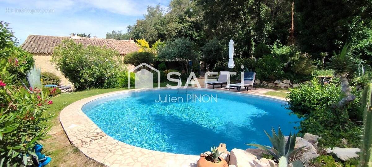 Photo 1 - Maison à MENERBES