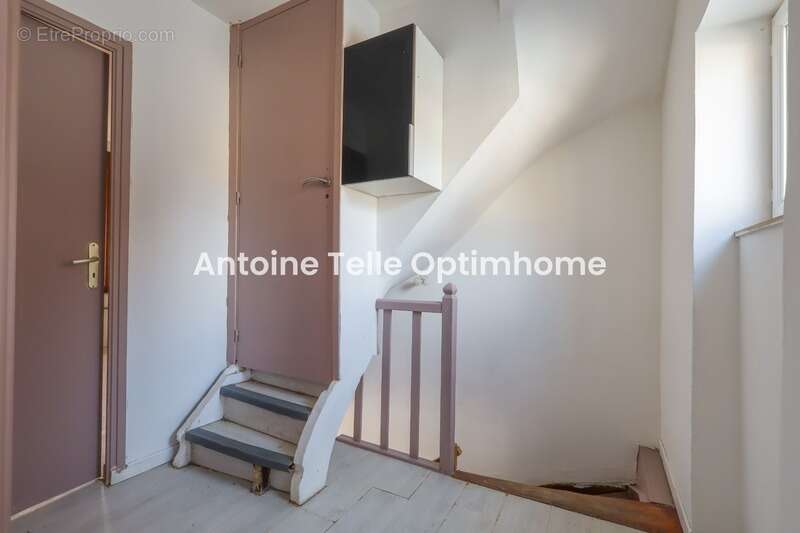 Le Cateau 59360 - Opportunité d'investissement - Maison de deux chambres avec cour intérieure - photo 6