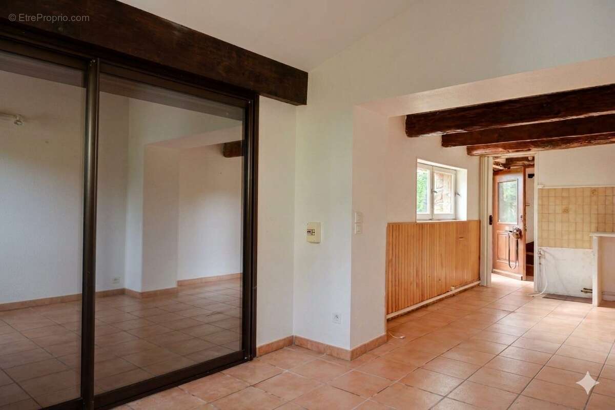 Maison 36 m² à Le Chambon-Sur-Lignon  - photo 3