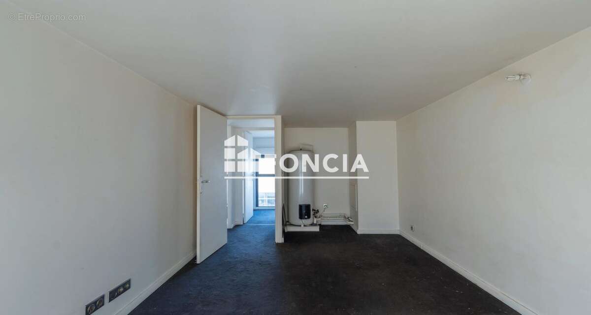 Appartement à AUBERVILLIERS