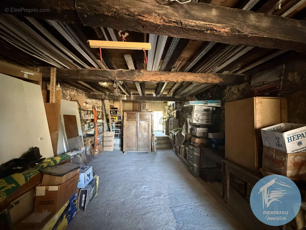 Maison en Pierres Dorées 150m2 au calme avec vue et sans vis-à-vis - SAINT VERAND - photo 13