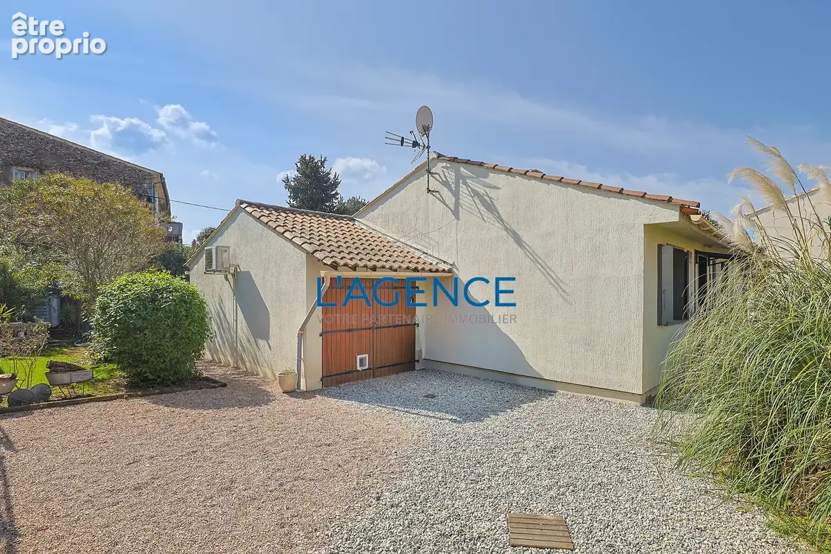 Villa T4 de plain-pied  de 80m2 sur 655m2 de terrain à Pignans, quartier calme - photo 4