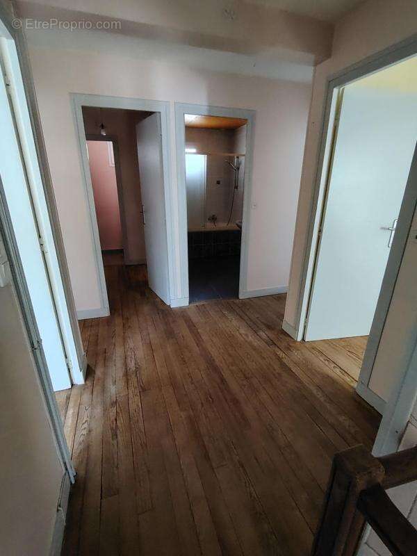 Picauville belle maison de bourg ideale ppied 5 ch - photo 8