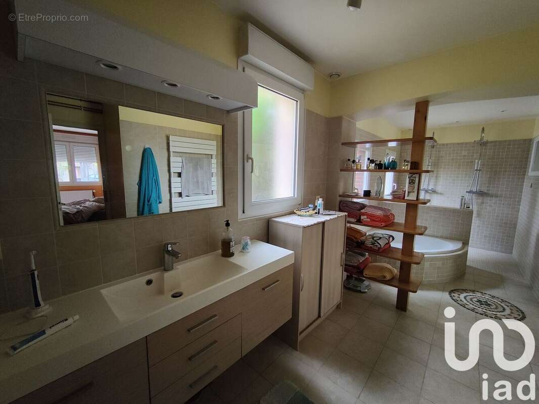 Photo 8 - Maison à NOGENT-SUR-VERNISSON