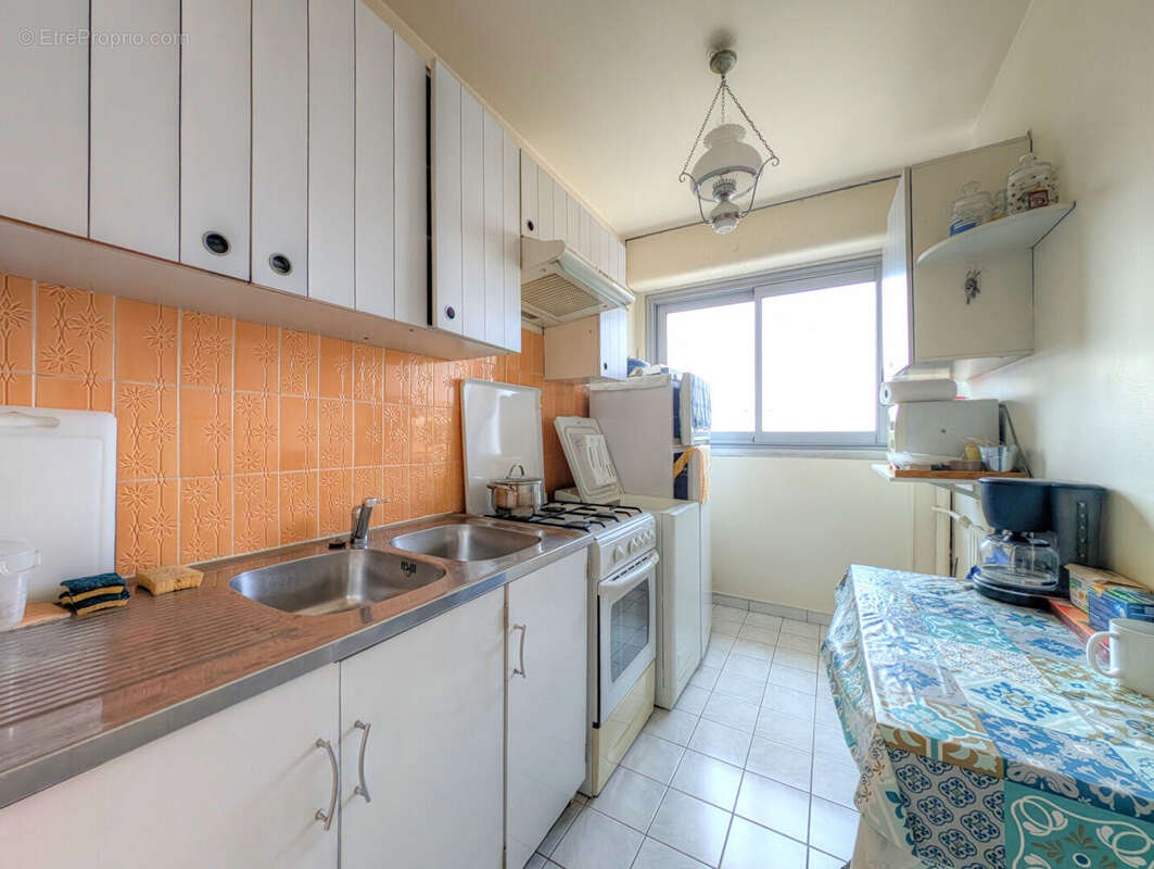 Appartement La Garenne Colombes 2 pièces 43.20 m2 - photo 2