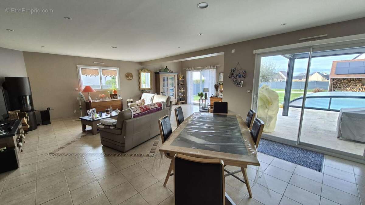 Maison à LA SUZE-SUR-SARTHE