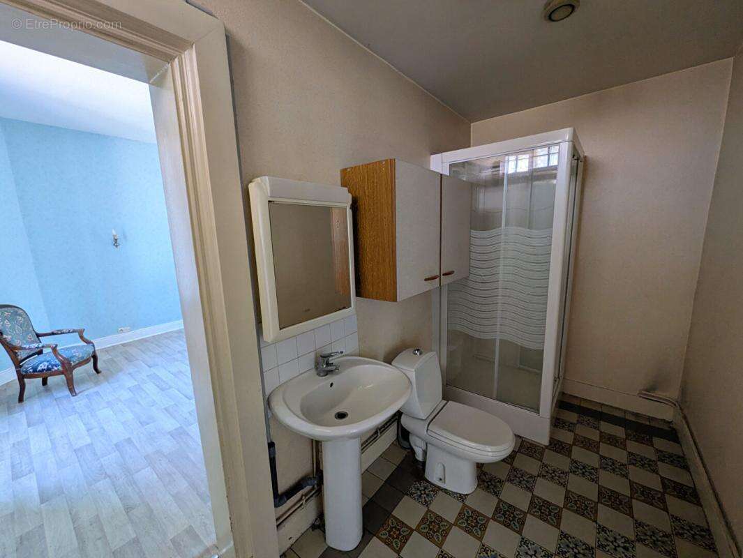 Appartement à LE COTEAU